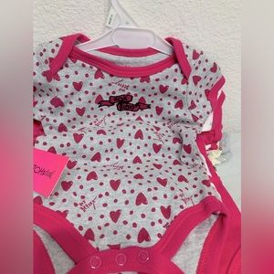BETSEY JOHNSON 5pc Onesies Set for 3 months